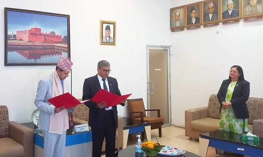 राष्ट्रिय वाणिज्य बैंकको सञ्चालक समितिका अध्यक्ष सुवेदीले लिए शपथ