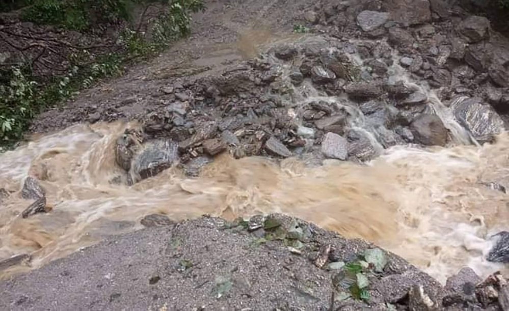 हुम्लामा बाढीपहिरो, भेडीगोठका २६ बाख्रा पुरिए
