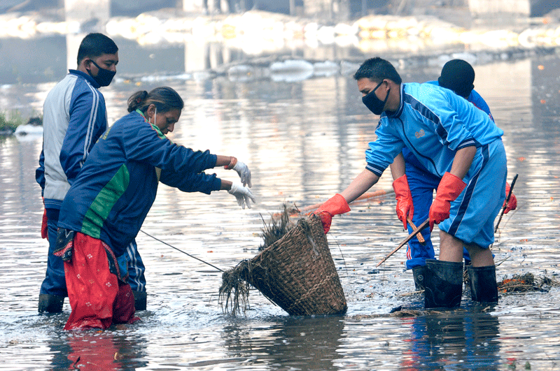 काठमाडौँ महानगरले सुरु गर्‍यो नदी सफाइ