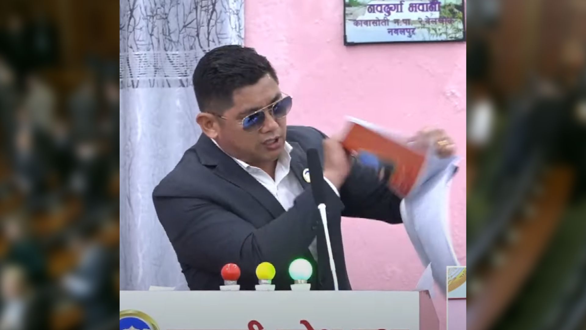 किन च्यातिन्छन् बजेट पुस्तिका ?
