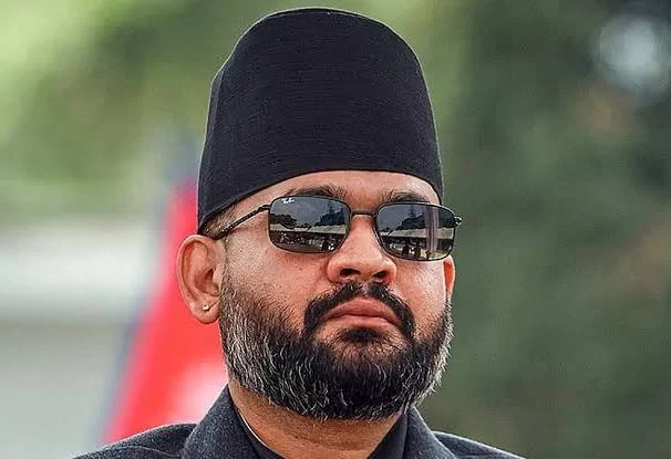 मन्त्री र मन्त्रीका पिएलाई हेलिकोप्टर, मितव्ययिताको नारा बकवास मात्र