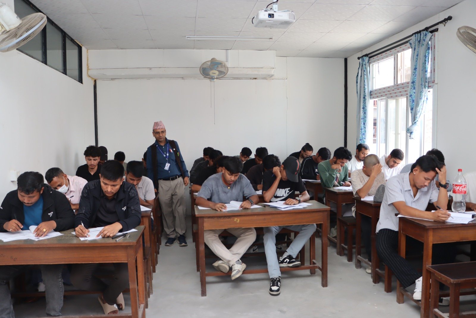 डिप्लोमा इन्जिनियरहरूको रोजाइमा नेपाल इन्जिनियरिङ कलेजको विडिएच, ४८ सिटका लागि एक सय बढीको प्रतिस्पर्धा