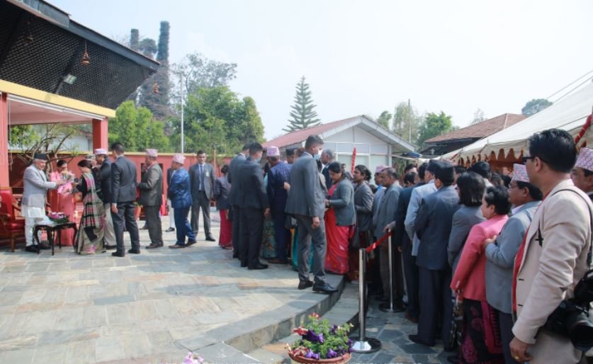 राष्ट्रपतिलाई बधाई तथा शुभकामना दिनुहुँदै  सांसदहरु