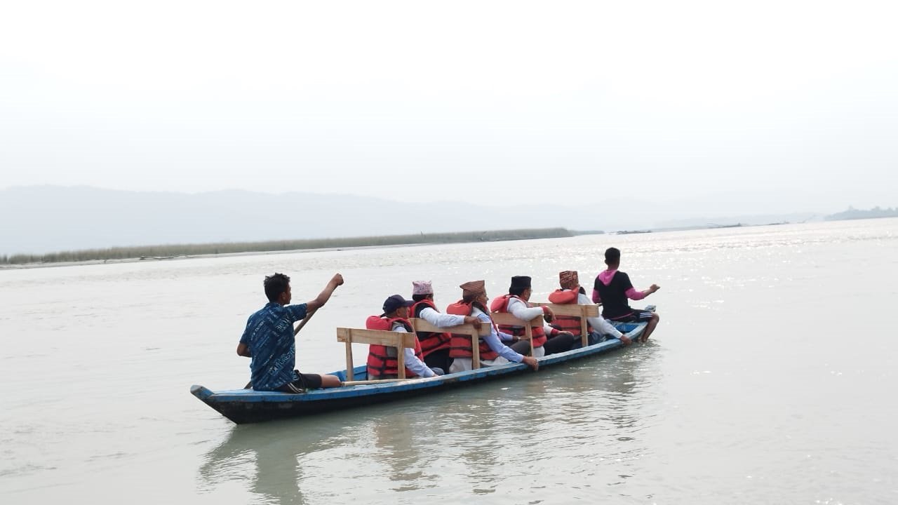 नारायणीमा जलयात्रा  सयर