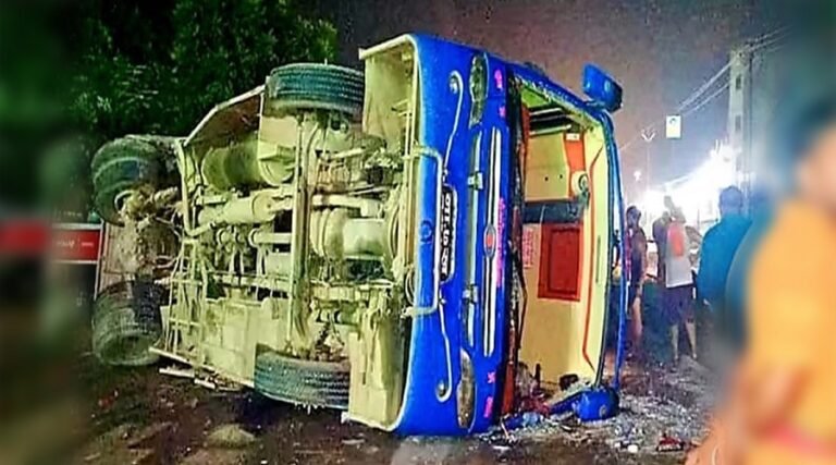 तीर्थयात्री सवार बस दुर्घटना, कम्तीमा ३० भन्दा बढी घाईते