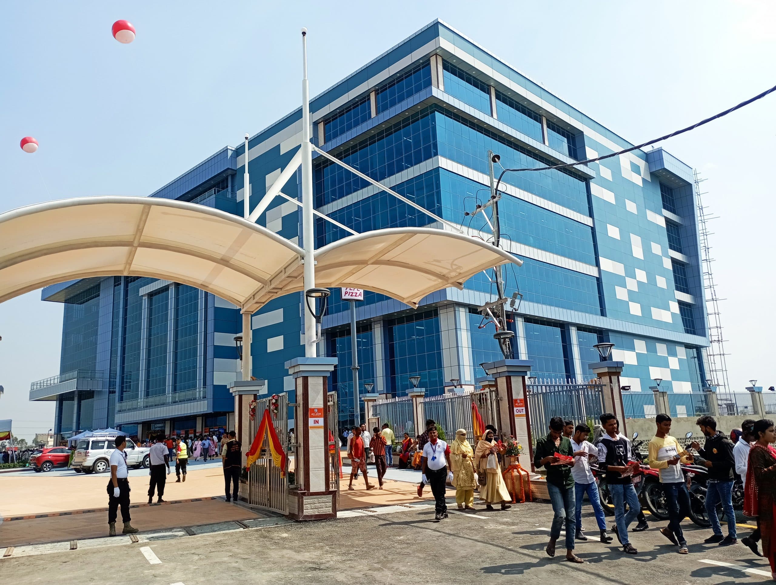 वीरगञ्जमा खुल्यो भाटभटेनी सुपर मार्केट