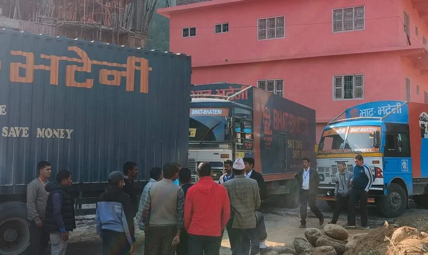 भाटभटेनीले गर्यो ४ लाख २० हजार केजी चामल सहयोग