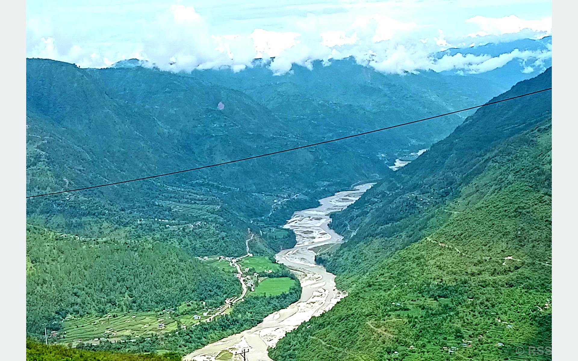 सानीभेरी नदी (तस्बिर)