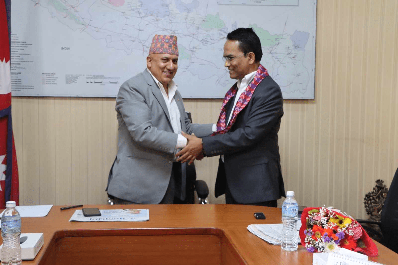 योजना आयोगका उपाध्यक्ष र राष्ट्र बैंकका गभर्नरबीच वित्त र मौद्रिक नीतिबारे छलफल