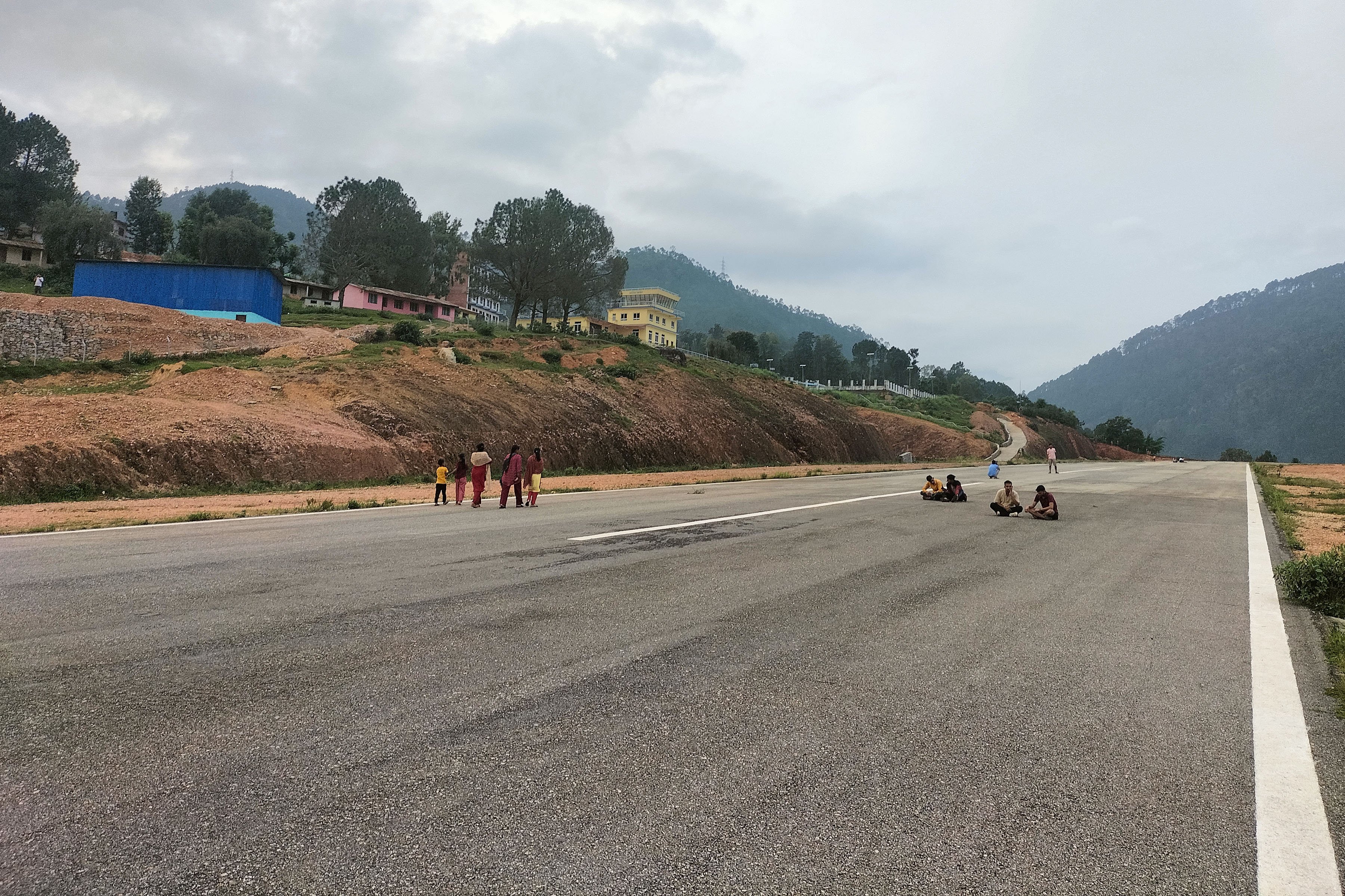डेढ वर्षदेखि बन्द रहेको बैतडी विमानस्थल