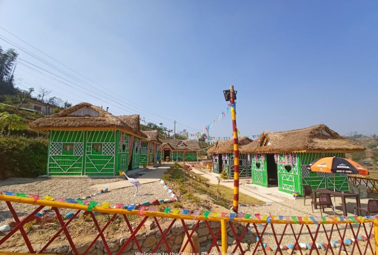 कलात्मक बुलबुले कटेज