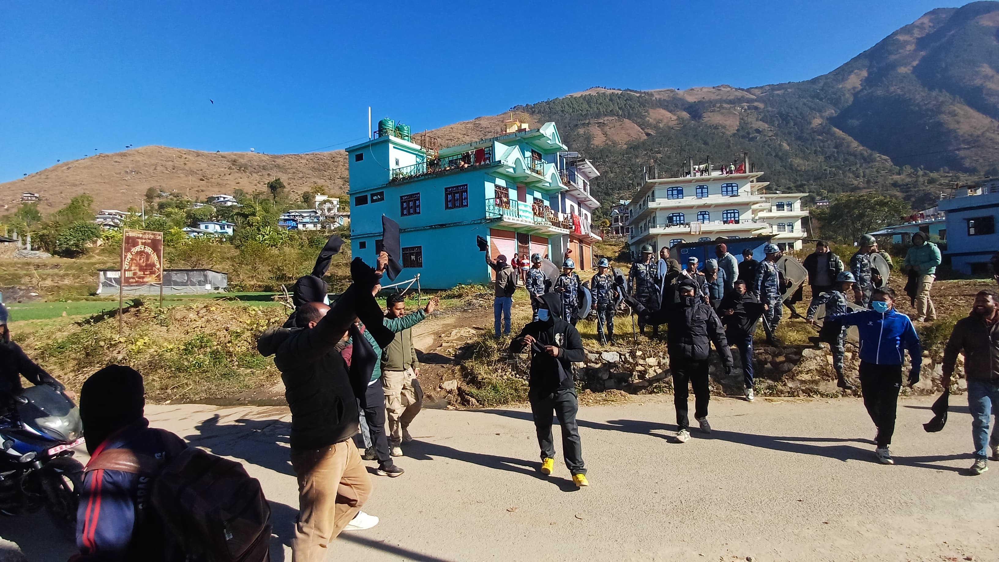 रुकुममा जनार्दनको विरोधका लागि नेकपाको जिल्लाभर उर्दी, १० जना पनि उपस्थित भएनन्