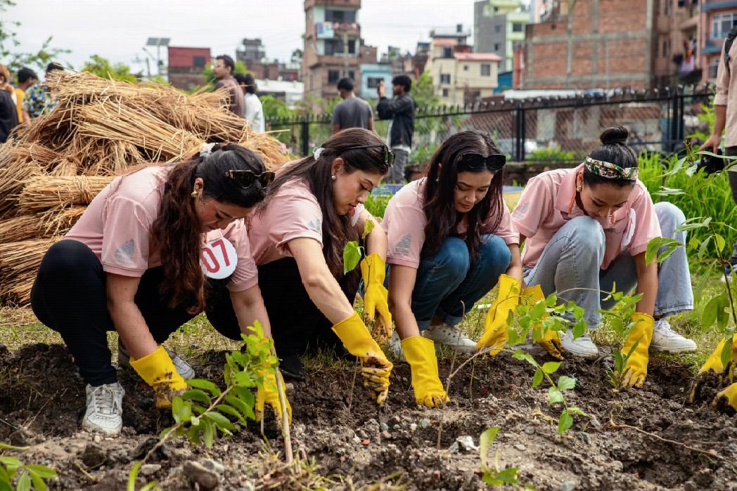 बीवाईडीको ‘बिल्डिङ ड्रिम्स एन्ड फरेस्ट’ अभियान : फरेस्ट निर्माणका लागि गरियो ५५० वृक्षरोपण