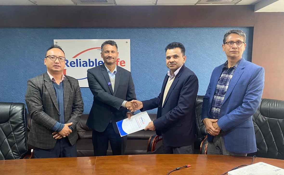 रिलायबल नेपाल लाइफका कर्मचारी र पोलिसी होल्डरलाई अन्नपूर्ण केबल कारमा छुट