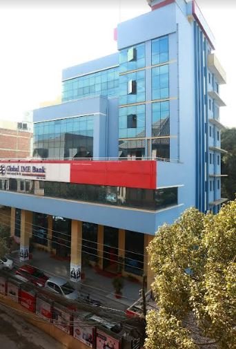 ग्लोबल आइएमई बैंकको नयाँ एक्सटेन्सन काउन्टर ठकेलस्थित सरस्वती बहुमुखी क्याम्पसमा