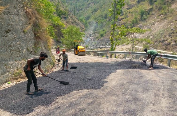 कालोपत्रे गर्नका लागि तयारी गरिँदै