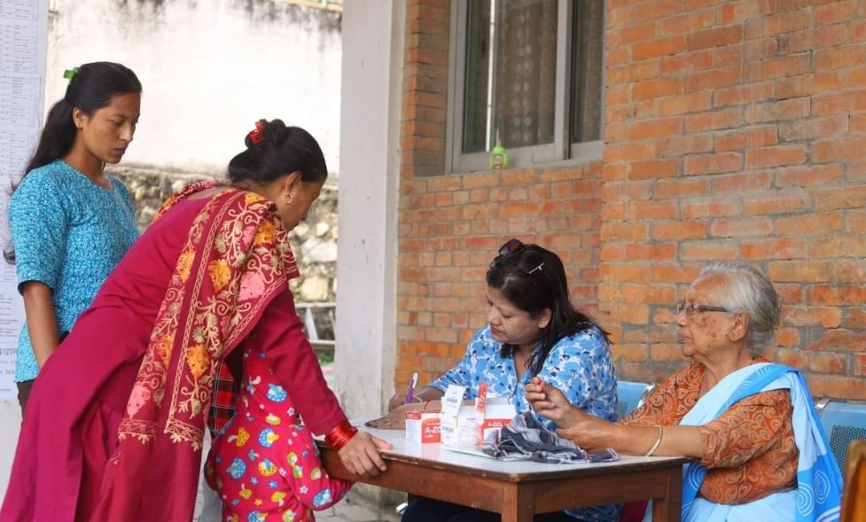 देशैभर भिटामिन ‘ए’ सँगै जुकाको औषधि खुवाइँदै