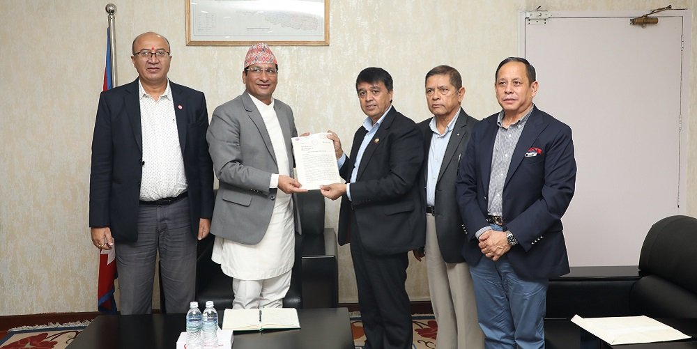 उद्यमीका जायज समस्या समाधान गर्छौं ऊर्जामन्त्री :शक्तिबहादुर बस्नेत