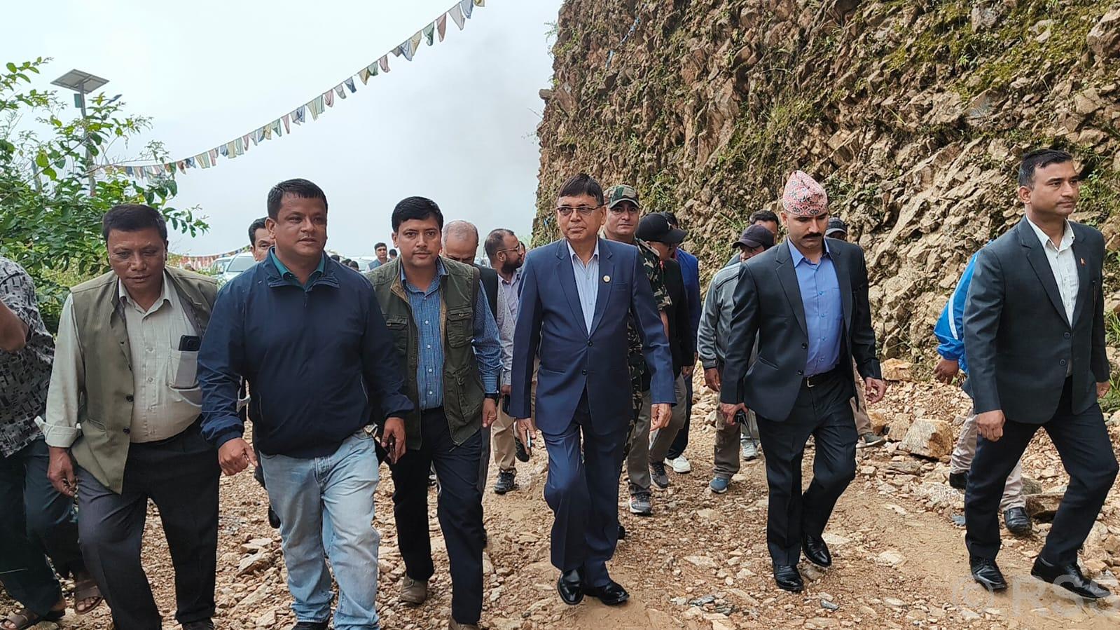 थानकोट-चित्लाङ सडक आर्थिक विकास र समृद्धिका लागि सहयोगी बन्नेछ : यातायातमन्त्री दाहाल