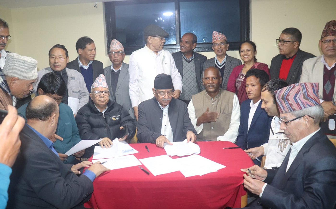 माओवादी र एकीकृत समाजवादीसहित आठ दलबीच पार्टी एकताका लागि १८ बुँदे सहमति