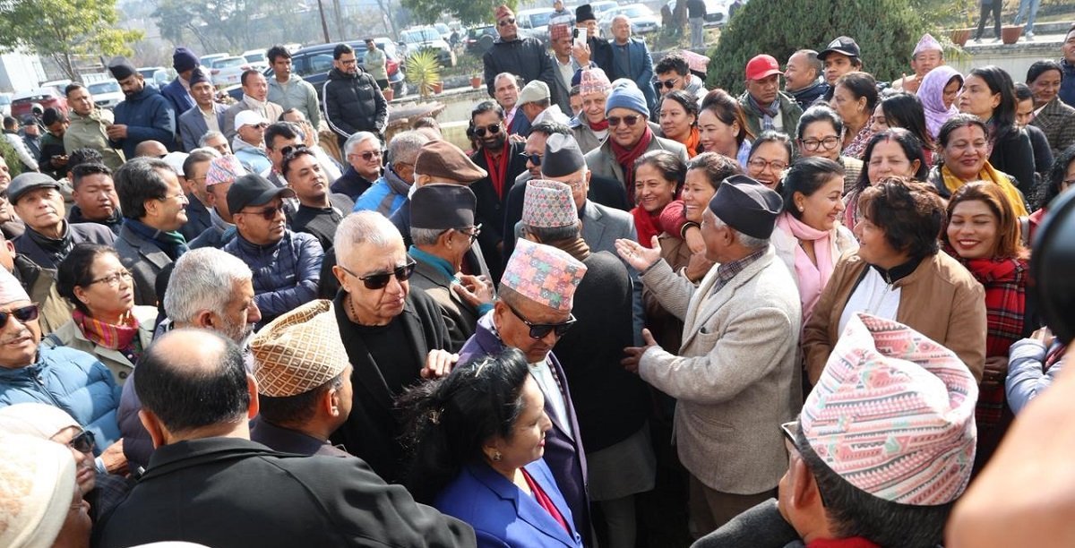 कांग्रेसमा वैधानिकताको लडाइँ : निर्वाचन आयोग पुग्यो देउवा पक्ष