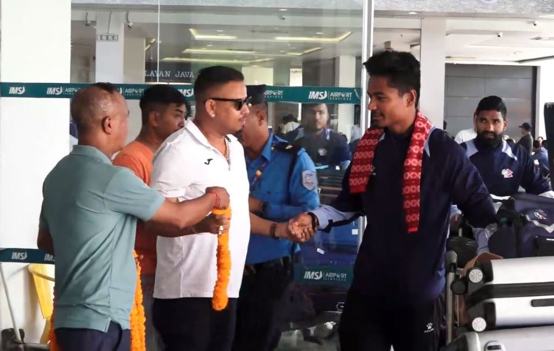 स्वदेश फर्किए राष्ट्रिय क्रिकेट टोली