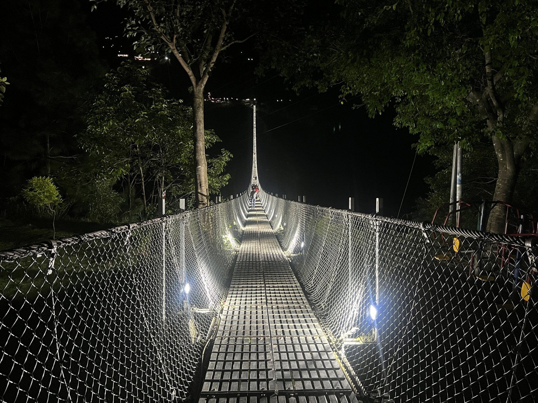 झिलिमिली झोलुङ्गे पुल