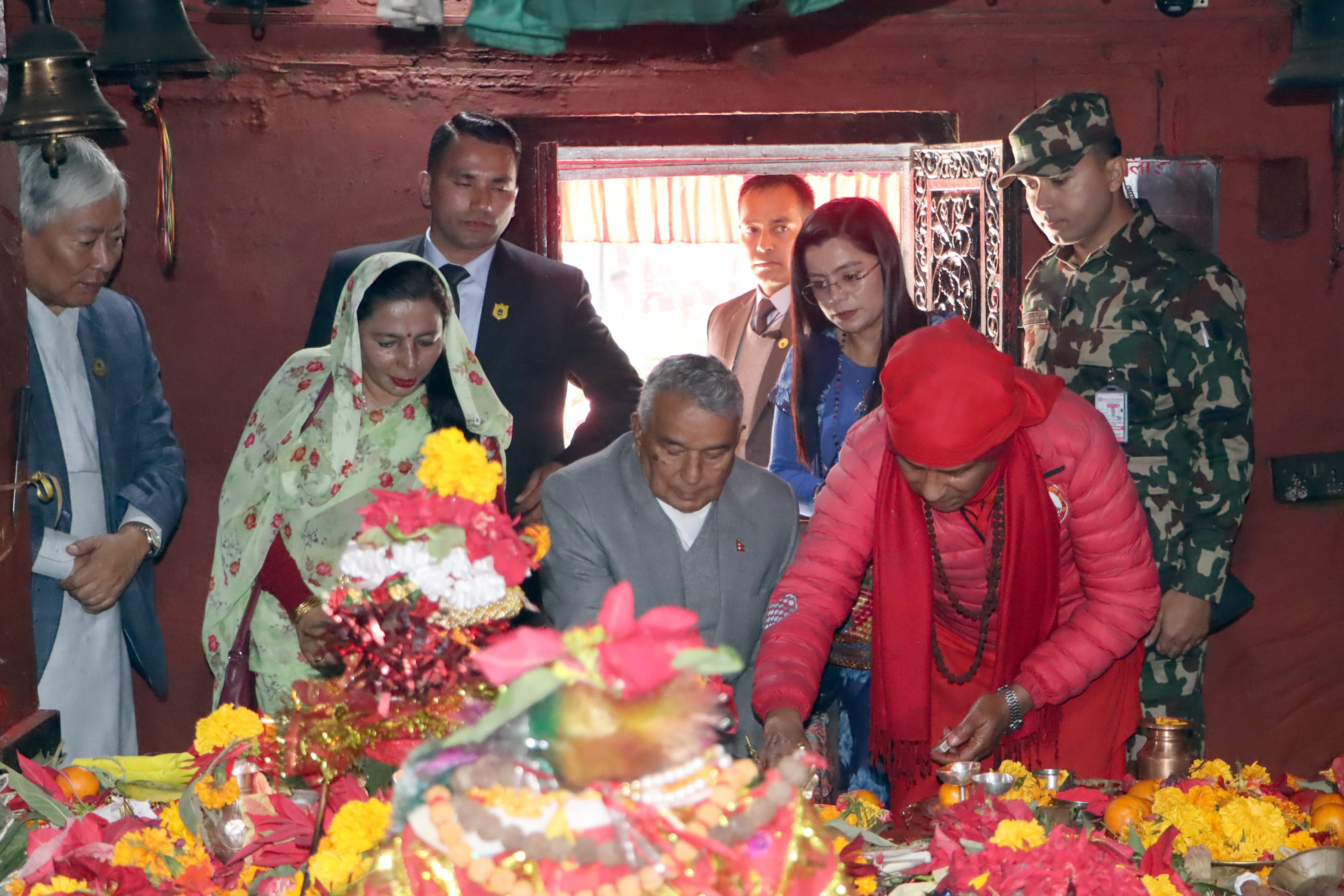 राष्ट्रपति पौडेलद्वारा कालिका मन्दिरमा पूजा आराधना
