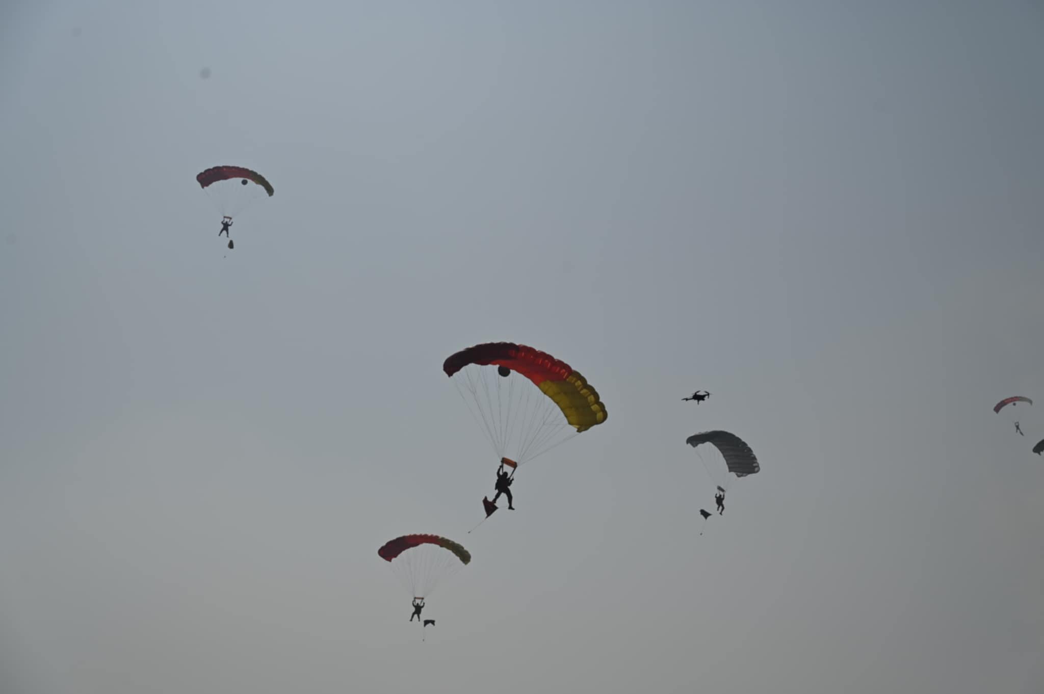 dc074031-7e50-45a9-bb15-147aa8da5122