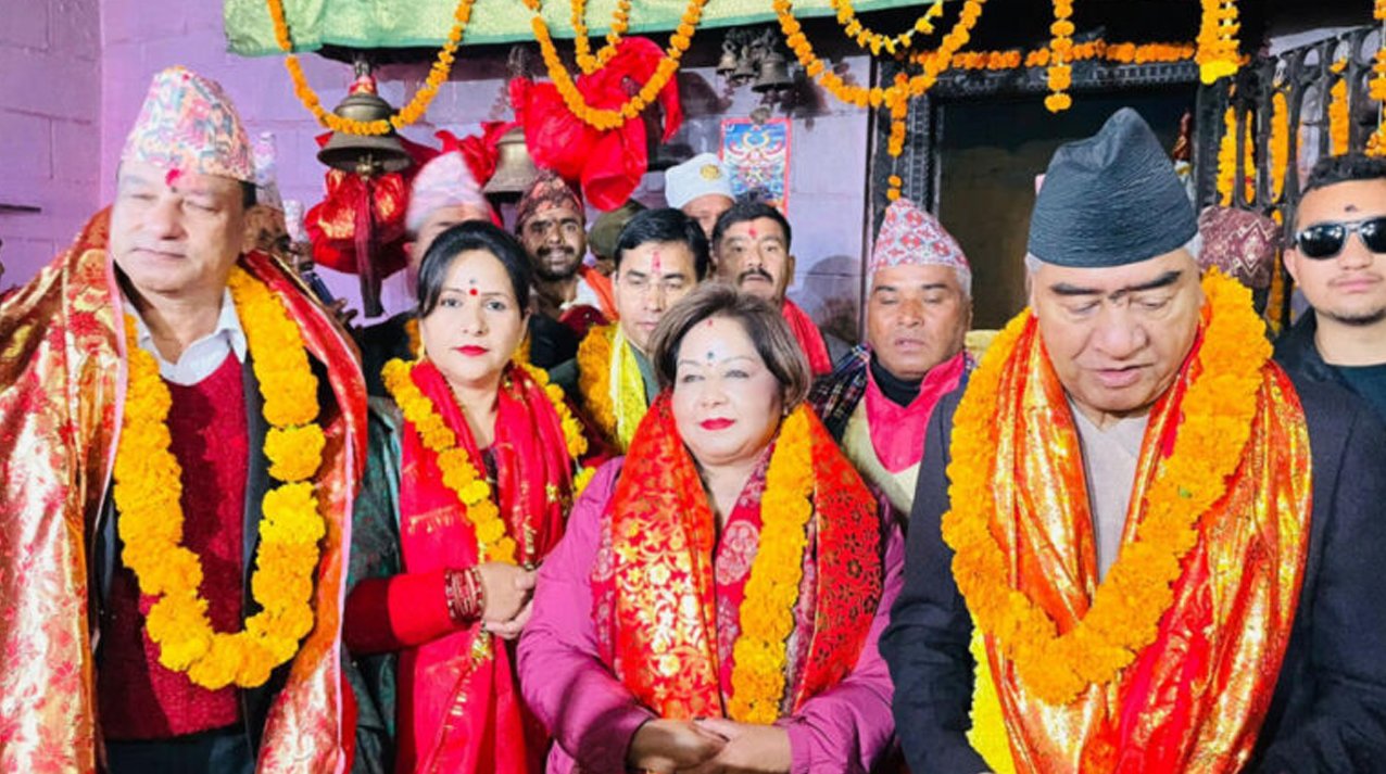 देउवा र आरजु उग्रतारा मेलामा