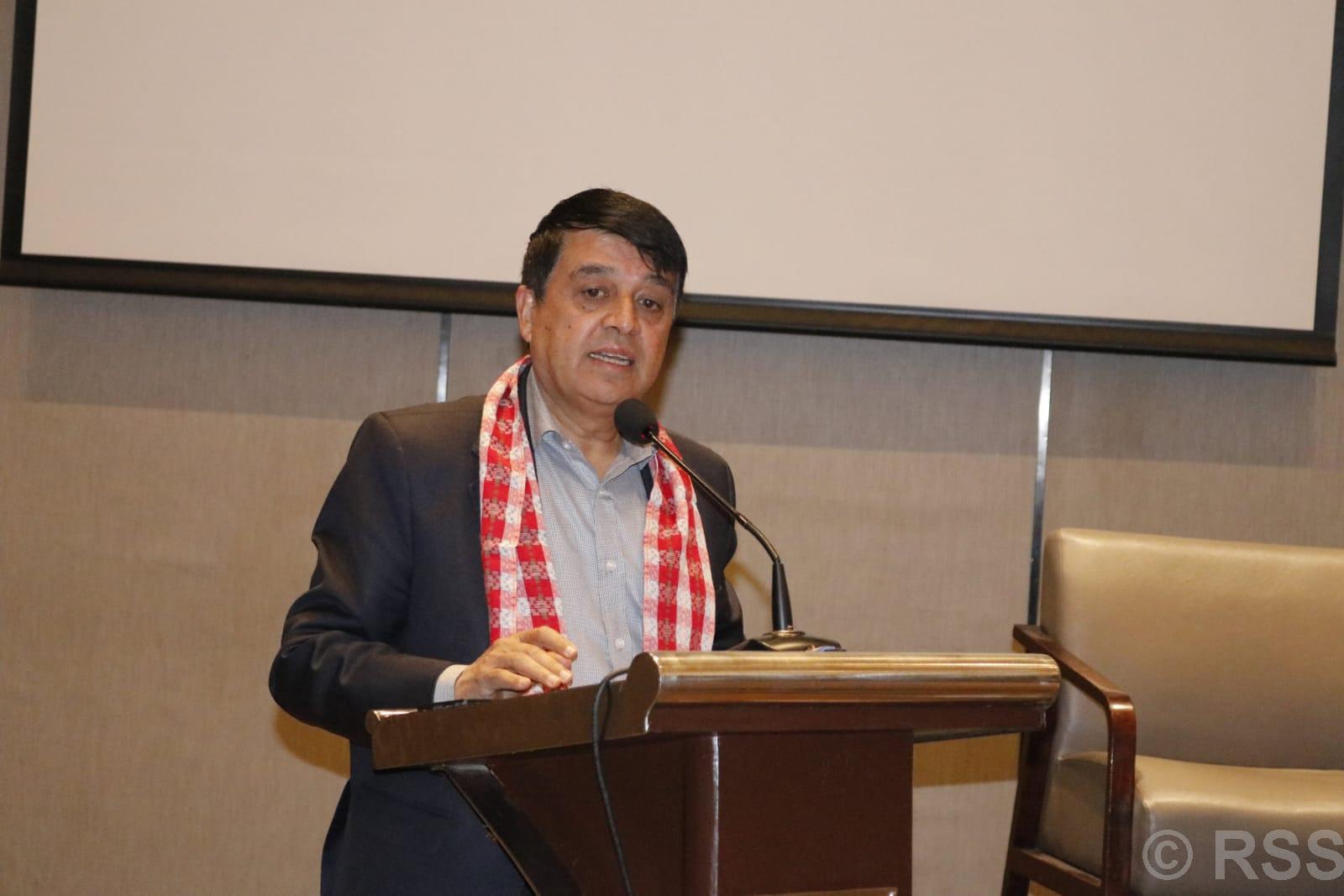 राजनीतिक घोषणापत्रमा निजी क्षेत्र र अर्थतन्त्रलाई प्राथमिकता दिनुपर्छ: चन्द्र ढकाल