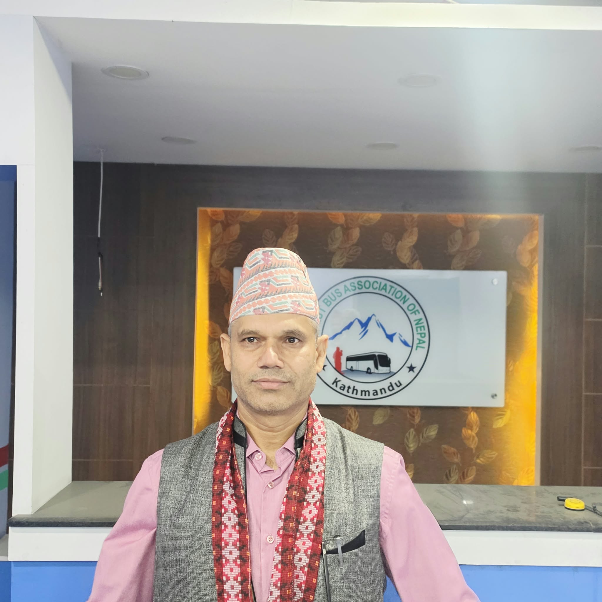 टुरिष्ट बस एशोसिएशन अफ नेपालको अध्यक्षमा ढकनाथ काफ्ले निर्वाचित