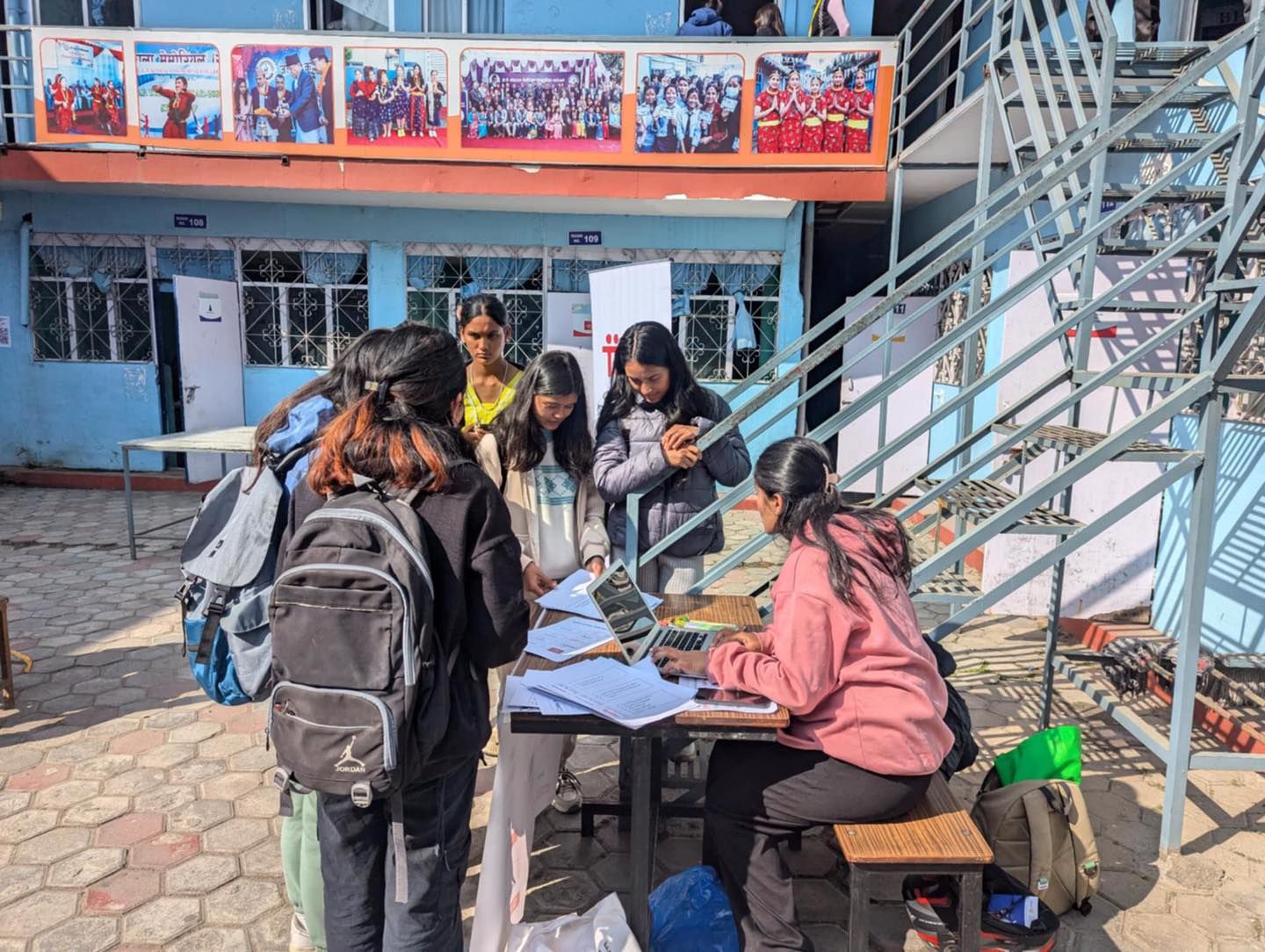निजी क्षेत्र र गैर-नाफामुखी संस्थाको सहकार्यले सामुदायिक कलेजका युवाहरूलाई रोजगारीका अवसर प्रदान