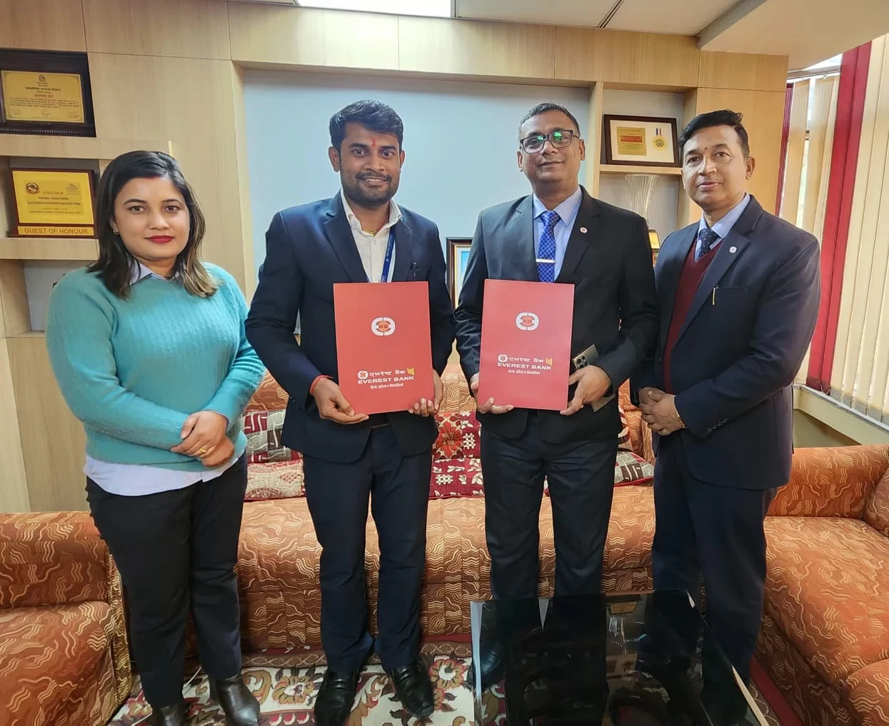 एभरेष्ट बैंक र एएसजी आइकेयरबिच छुट सम्झौता
