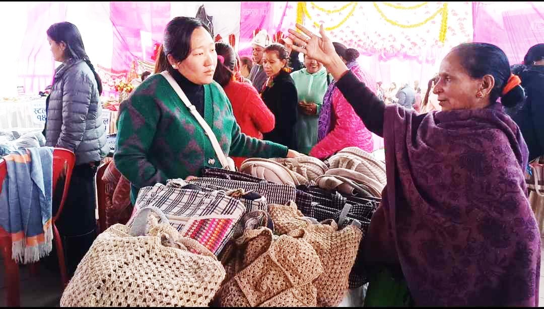 प्रदर्शनीमा महिला उद्यमीले उत्पादन गरेका वस्तुको रु १५ लाखको कारोबार