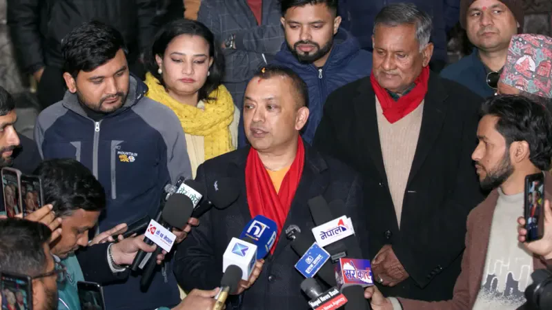 विशेष महाधिवेशनबाट निर्वाचित कार्यसमिति आधिकारिक, गगन थापा पक्षले पायो रुख र चारतारे झण्डा