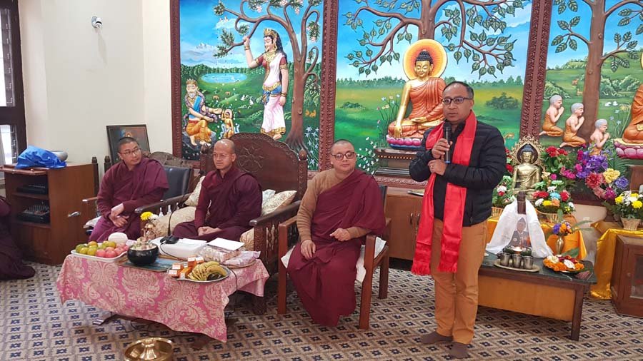 लुम्बिनी जनरल इन्स्योरेन्सद्धारा छात्रवृत्ति प्रदान