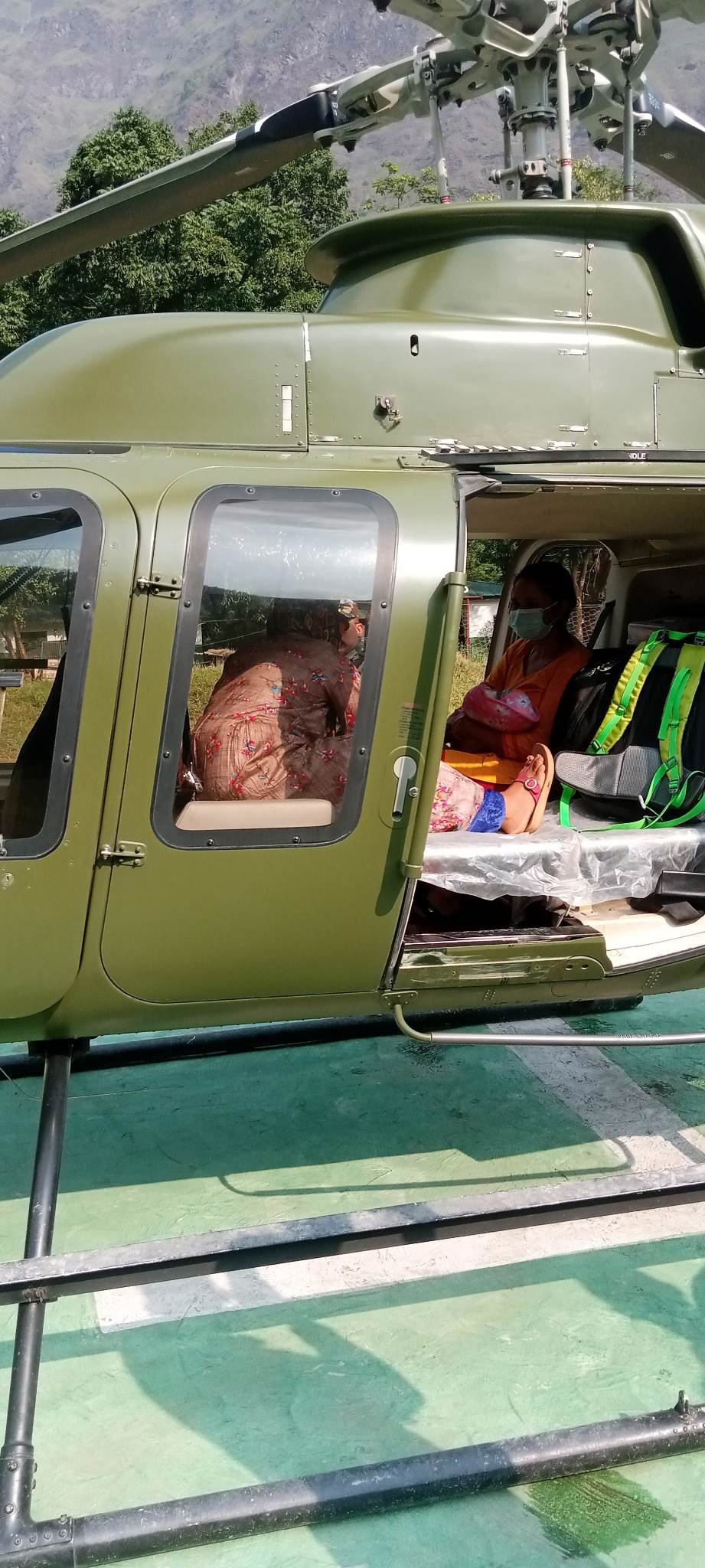 हेलिकोप्टरद्वारा सुत्केरी उद्दार