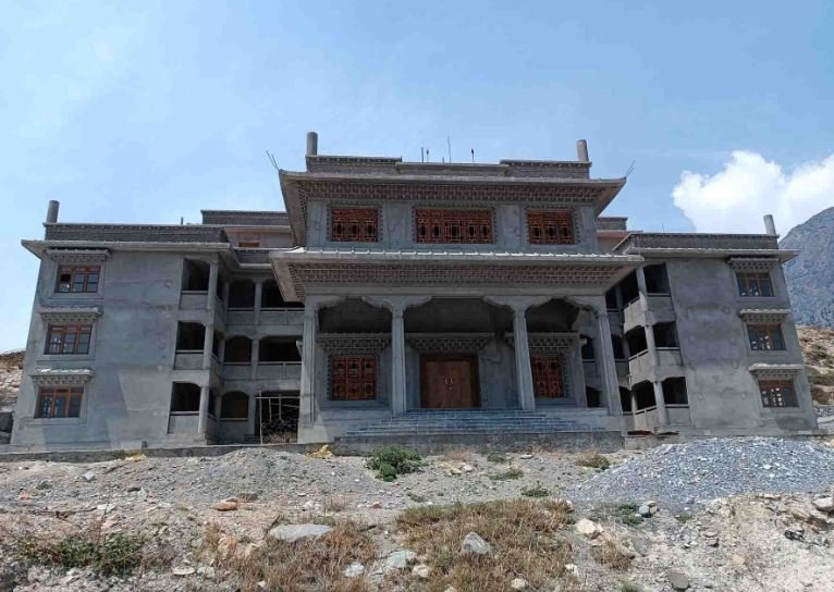 कुछप तेरङ्गा गुम्बाको नवनिर्मित भवन