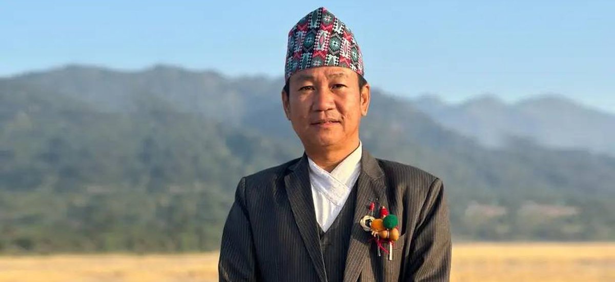 हर्क साम्पाङसहित तीन जनाविरुद्ध अभद्र व्यवहारको उजुरी
