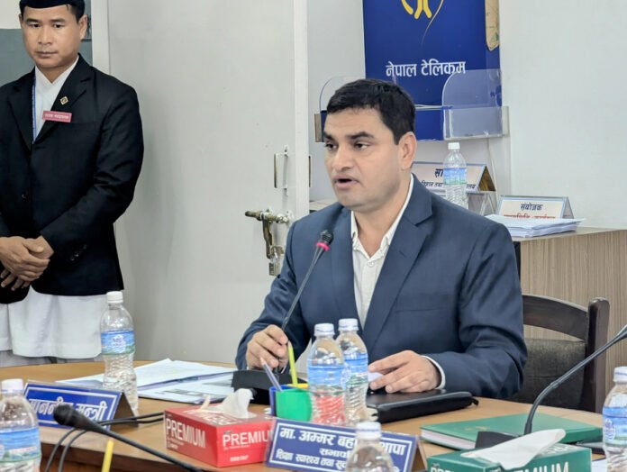 अस्पतालको समयमा चिकित्सक बाहिर जान पाउँदैनन् : स्वास्थ्यमन्त्री