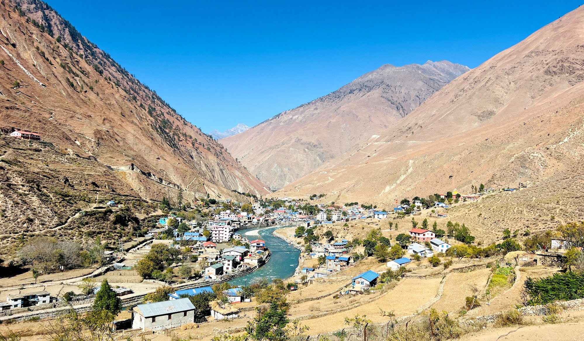 डोल्पाको सदरमुकाम दुनै बजार (तस्बिर)