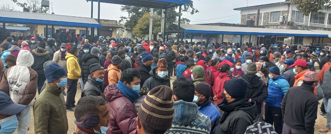 अस्पतालमा मृतकका आफन्तजन