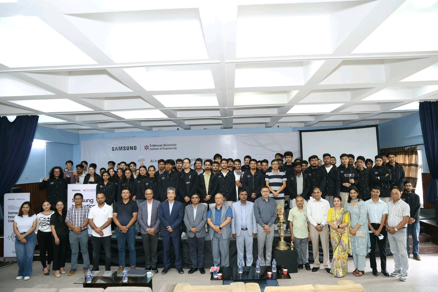 सामसङ इनोभेसन क्याम्पसद्वारा कोडिङ ग्र्याजुएटहरूलाई सम्मान, नेपालमा नयाँ एआई  कार्यक्रम सुरु