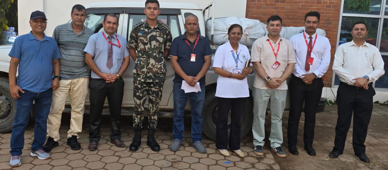 प्रभु बैंक लिमिटेडद्घारा रसुवा बाढीपीडितका लागि प्रत्यक्ष राहत सामग्री वितरण