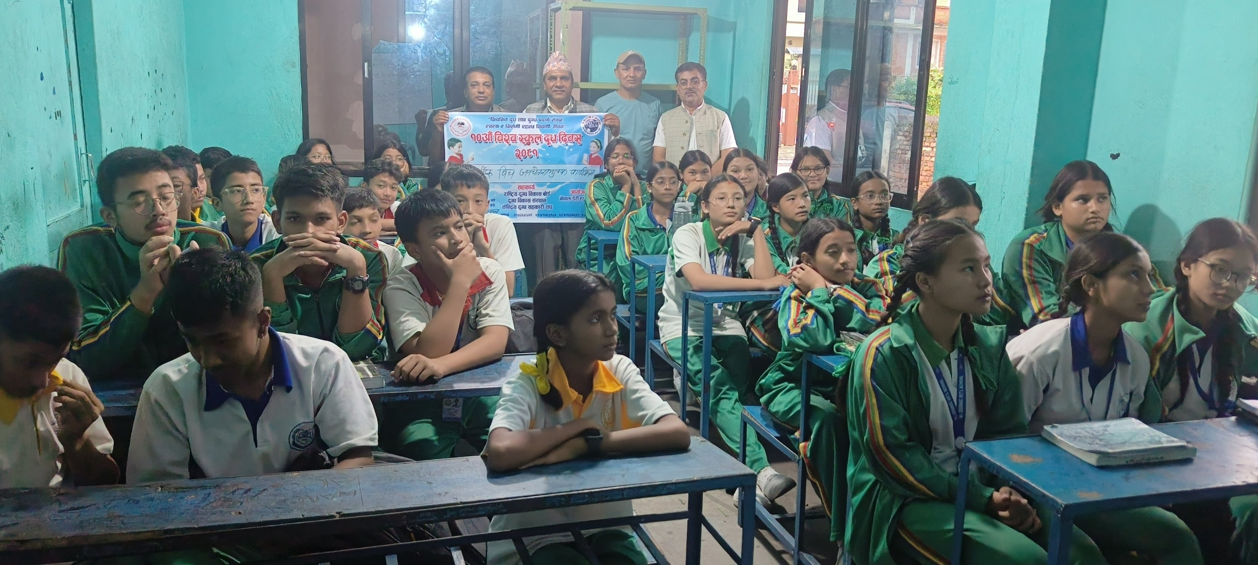सेन्ट जर्ज स्कुलमा विश्व स्कुल दुध दिवसको बारे जनचेतना मूलक कार्यक्रम सम्पन्न