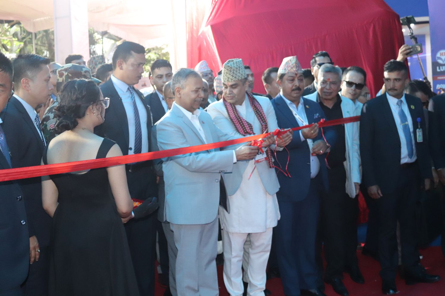 अटोमोबाइल क्षेत्र नेपालको अर्थतन्त्रको मेरुदण्डः उपराष्ट्रपति यादव