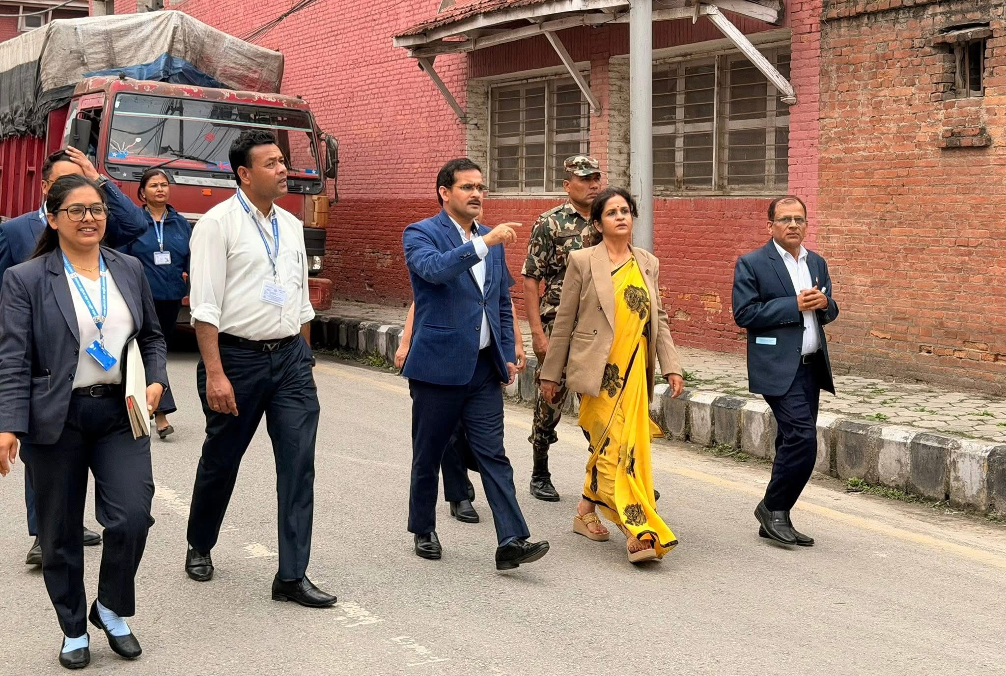 मन्त्रीको कडाइपछि दुई सातामै ४२ करोडभन्दा बढी बक्यौता असुल, ४५ उद्योगको बिजुली लाइन अझै काटियो