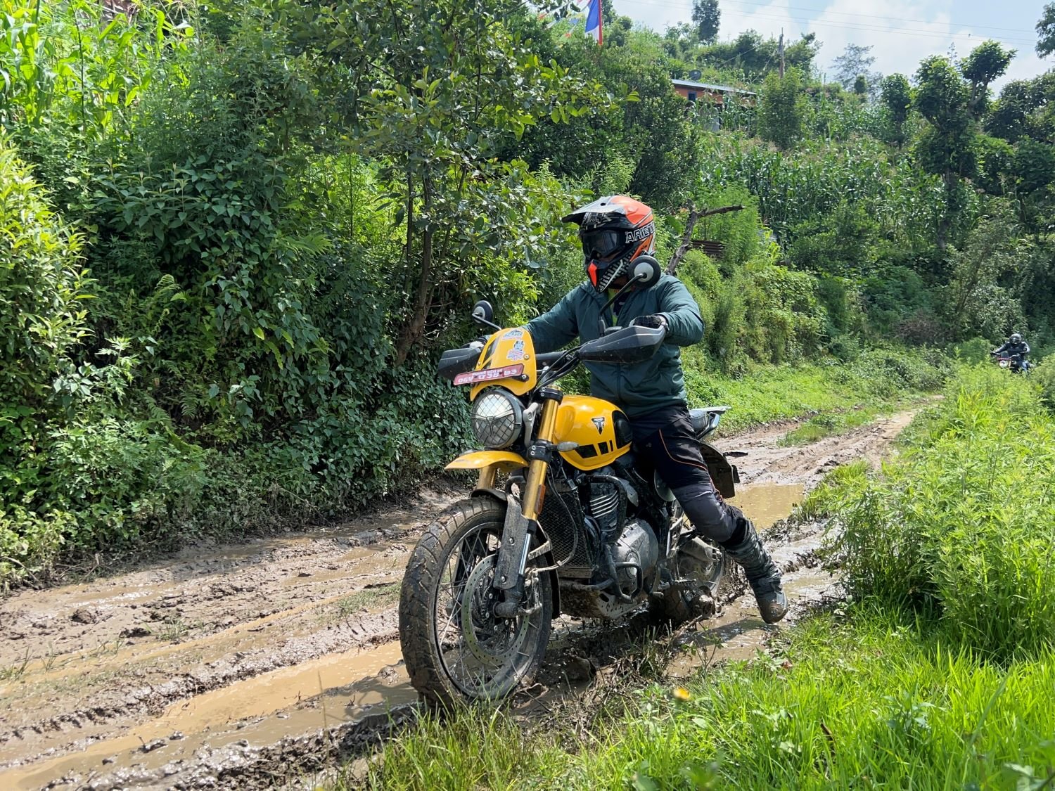शिवपुरीको जंगलमा साहसिक ट्रेल राइडसँगै ट्रायम्फ मोटरसाइकल्स नेपालको ‘एपेक्स राइड’ सम्पन्न