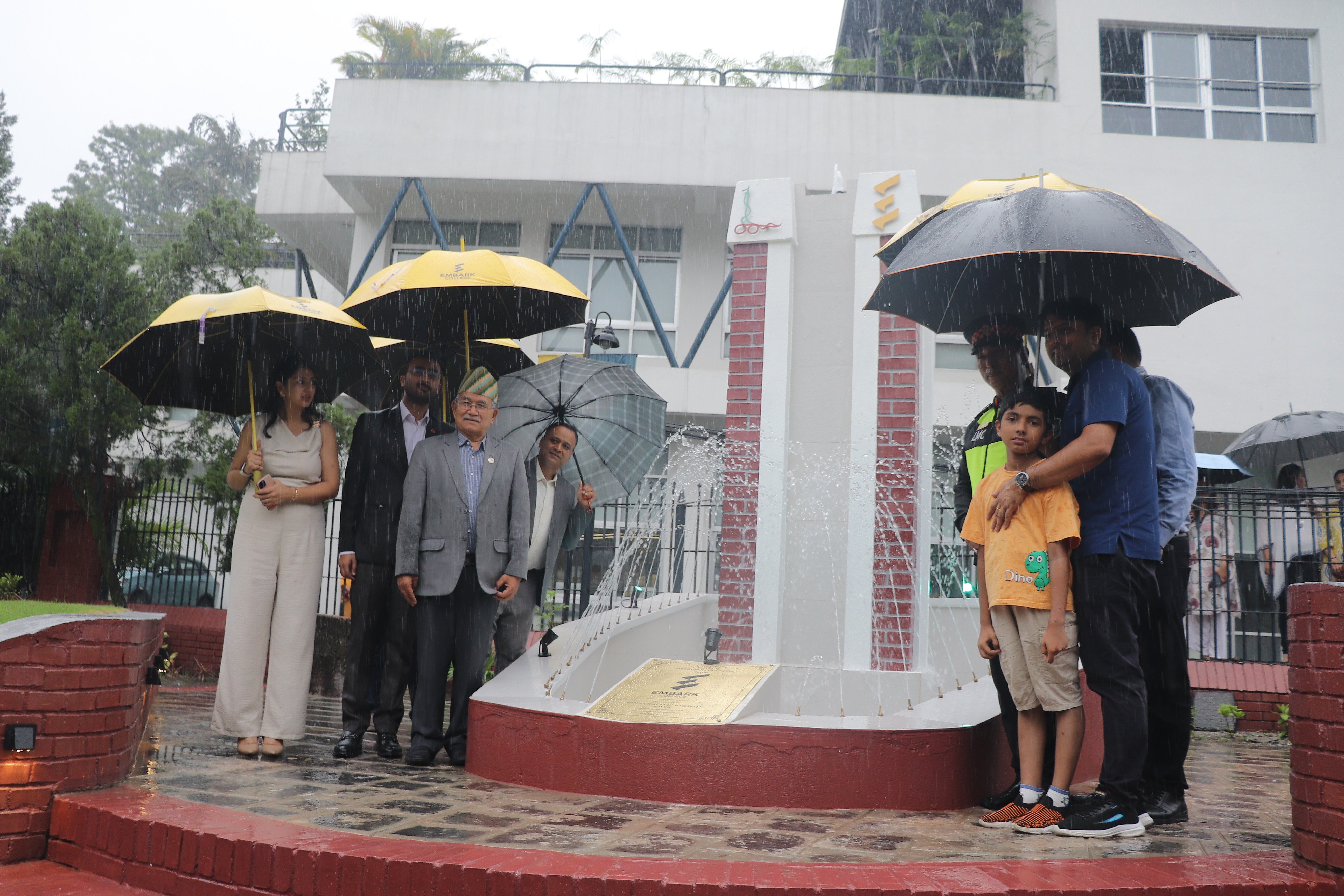 इम्बार्क कलेजद्वारा निर्मित सार्वजनिक पार्कको ललितपुरमा उद्घाटन